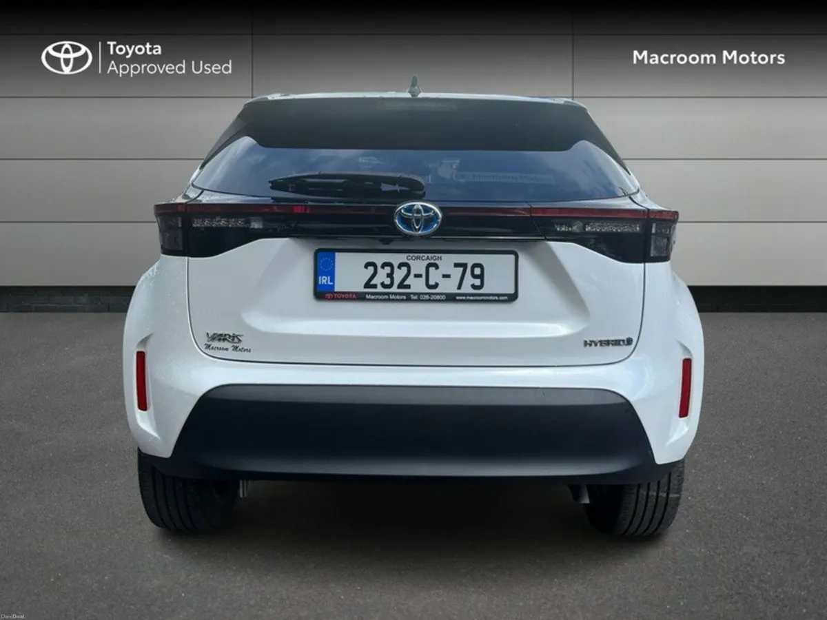 Toyota Yaris Cross FRESH SELECTION OF TRADE-INS YA - Image 4