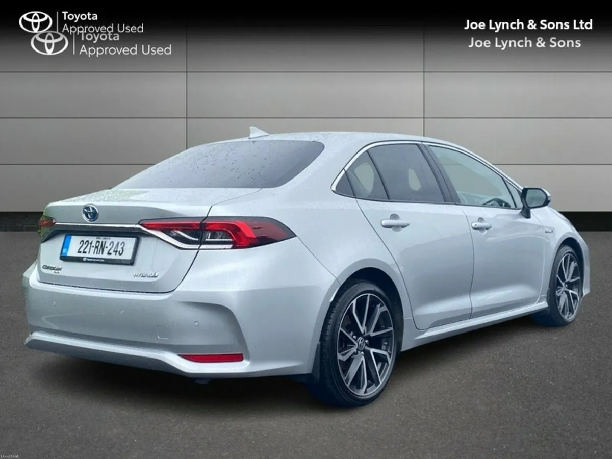 Toyota Corolla COROLLA HYBRID SOL SALOON - Image 2