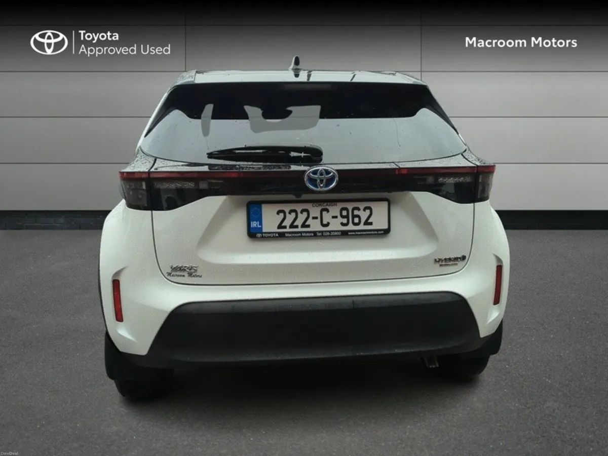 Toyota Yaris Cross FRESH SELECTION OF TRADE-INS YA - Image 4