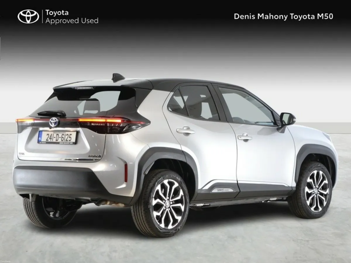 Toyota Yaris Cross Hybrid Luna Sport - Image 2