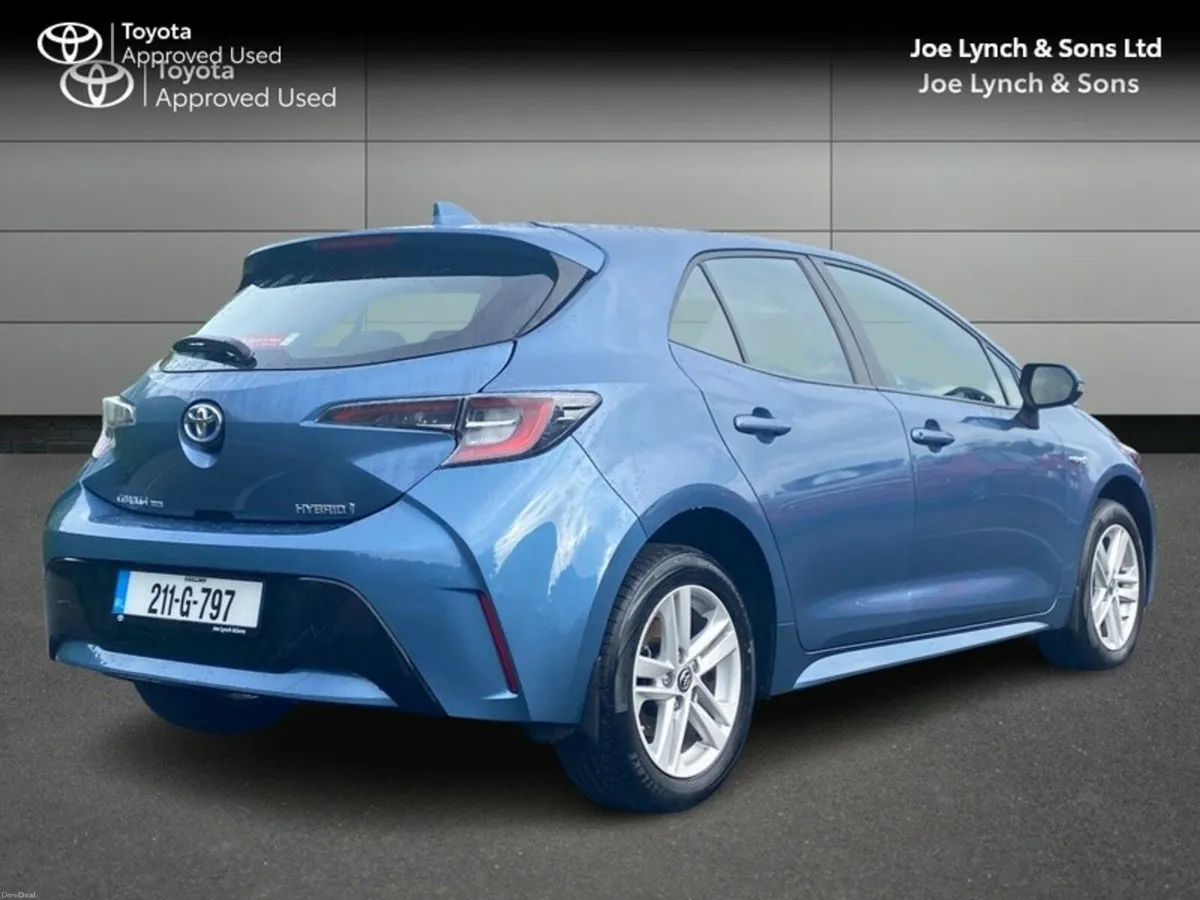 Toyota Corolla HYBRID LUNA H/B 4DR AUTO - Image 2