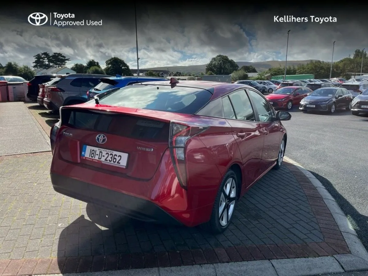 Toyota Prius HYBRID LUXURY 4DR AUTO - Image 2