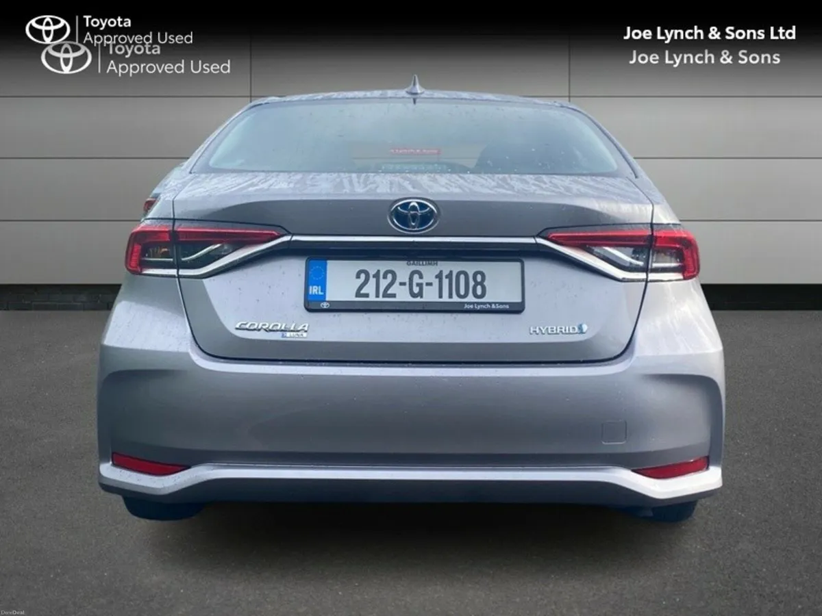 Toyota Corolla Hybrid Luna Saloon - Image 4