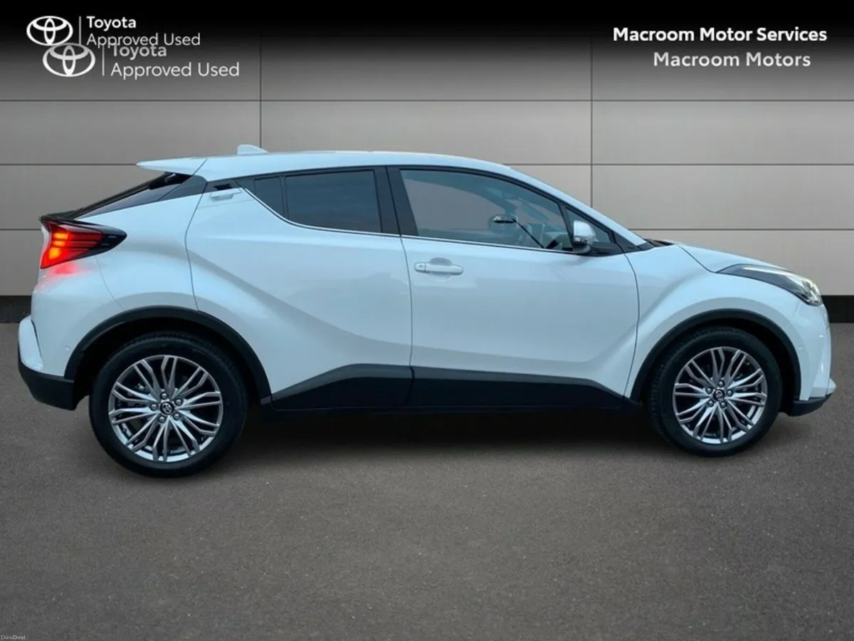 Toyota C-HR FRESH SELECTION OF TRADE-INS C-HR 1.8 - Image 3
