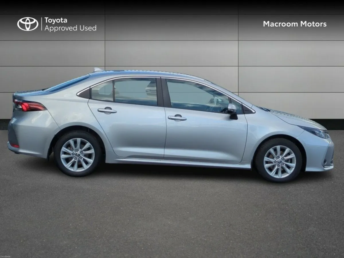 Toyota Corolla FRESH SELECTION OF TRADE-INS LUNA S - Image 3