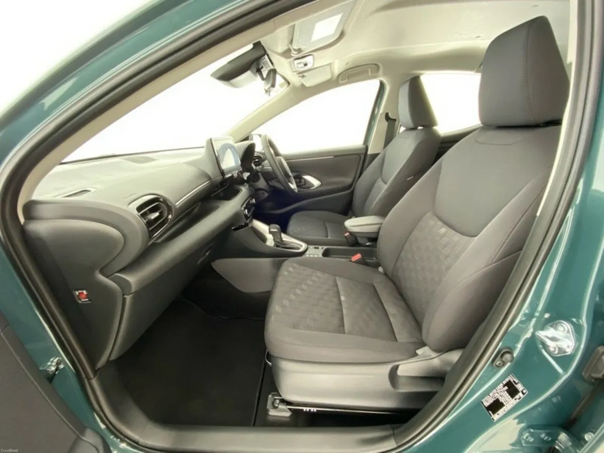 Toyota Yaris Hybrid Luna - Image 6