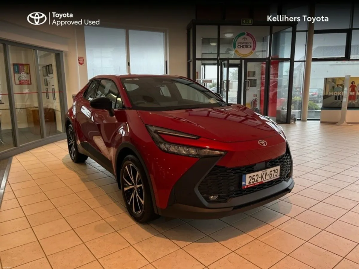 Toyota C-HR PHEV SPORT - Image 1