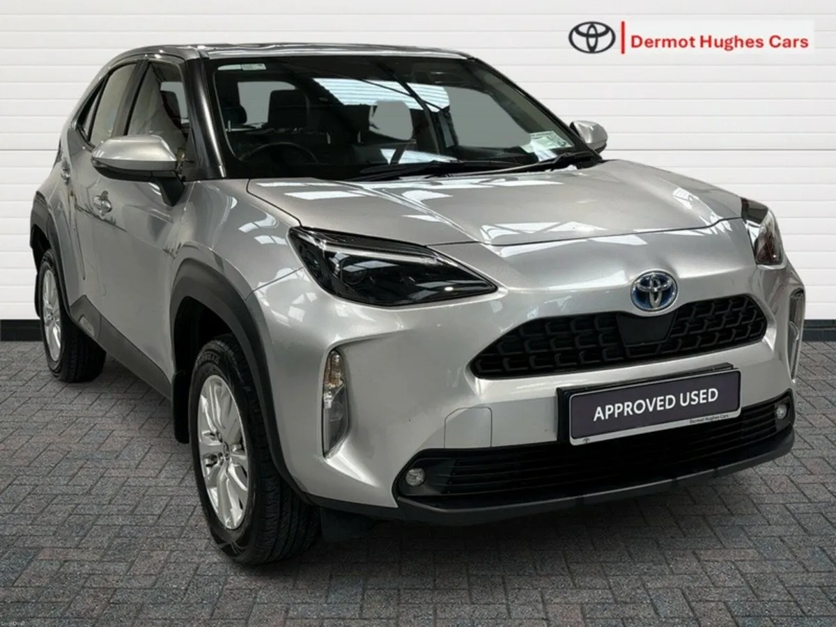 Toyota Yaris Cross LUNA HYBRID 4DR AUTO - Image 1