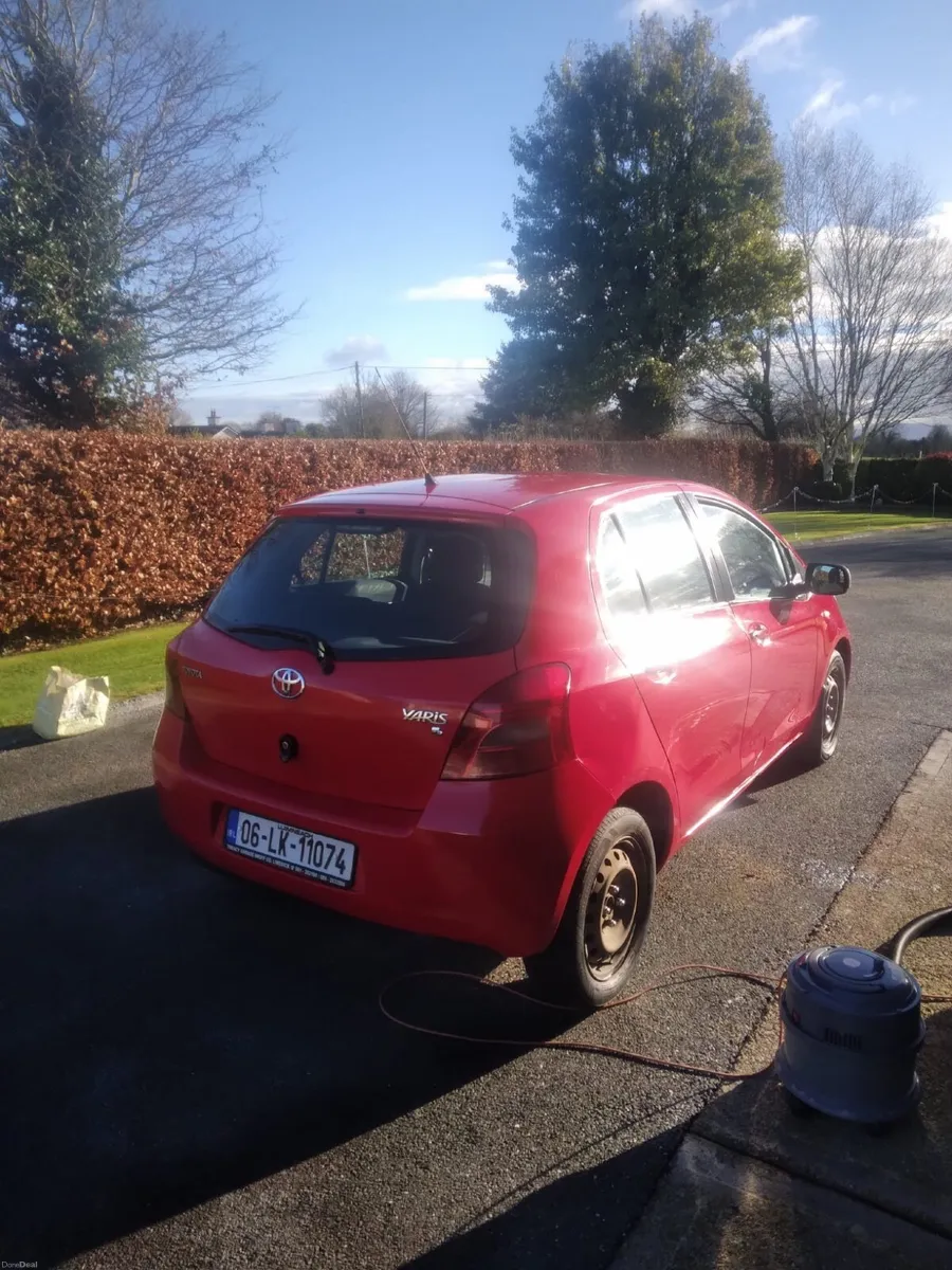Toyota Yaris 2006 - Image 3