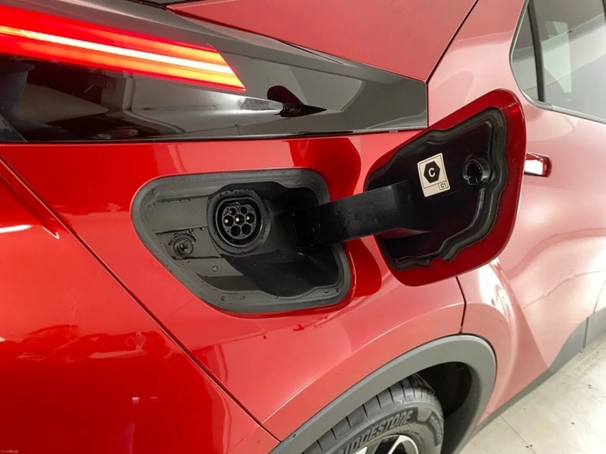 Toyota C-HR Sport Plug-In Hybrid - Image 6
