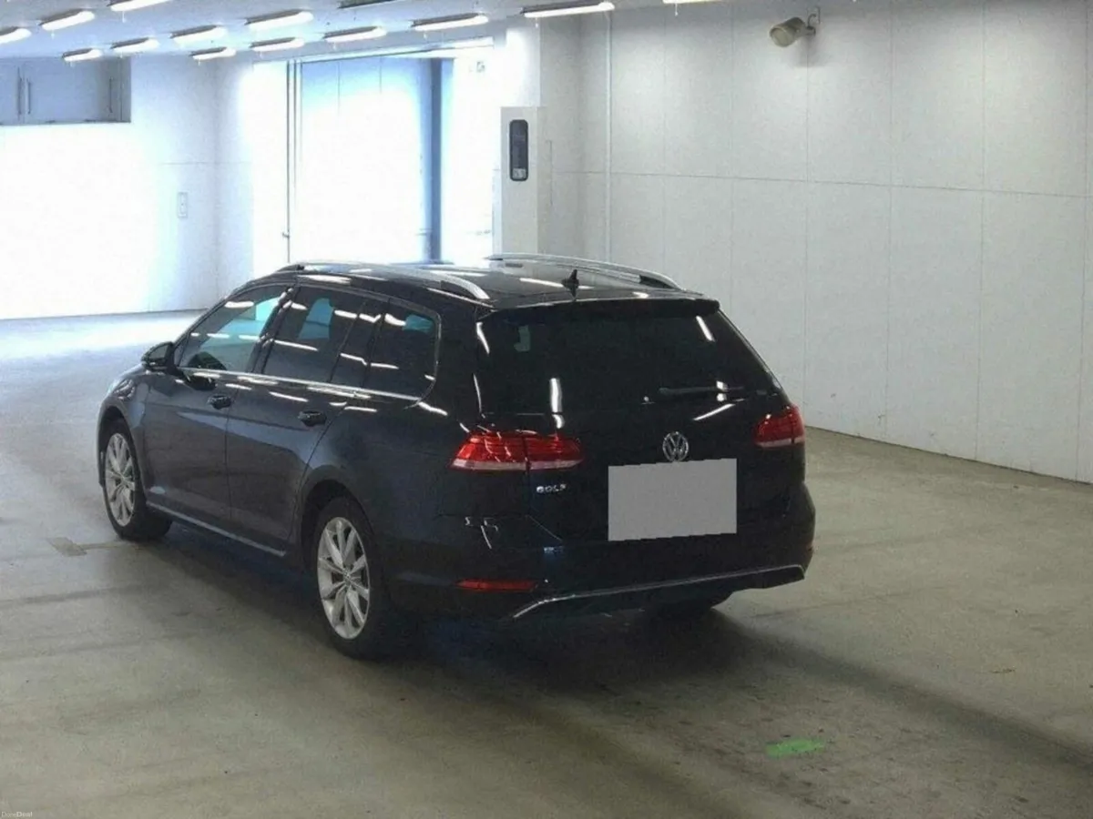 Volkswagen Golf AUTOMATIC 1.2L TSI - Image 2