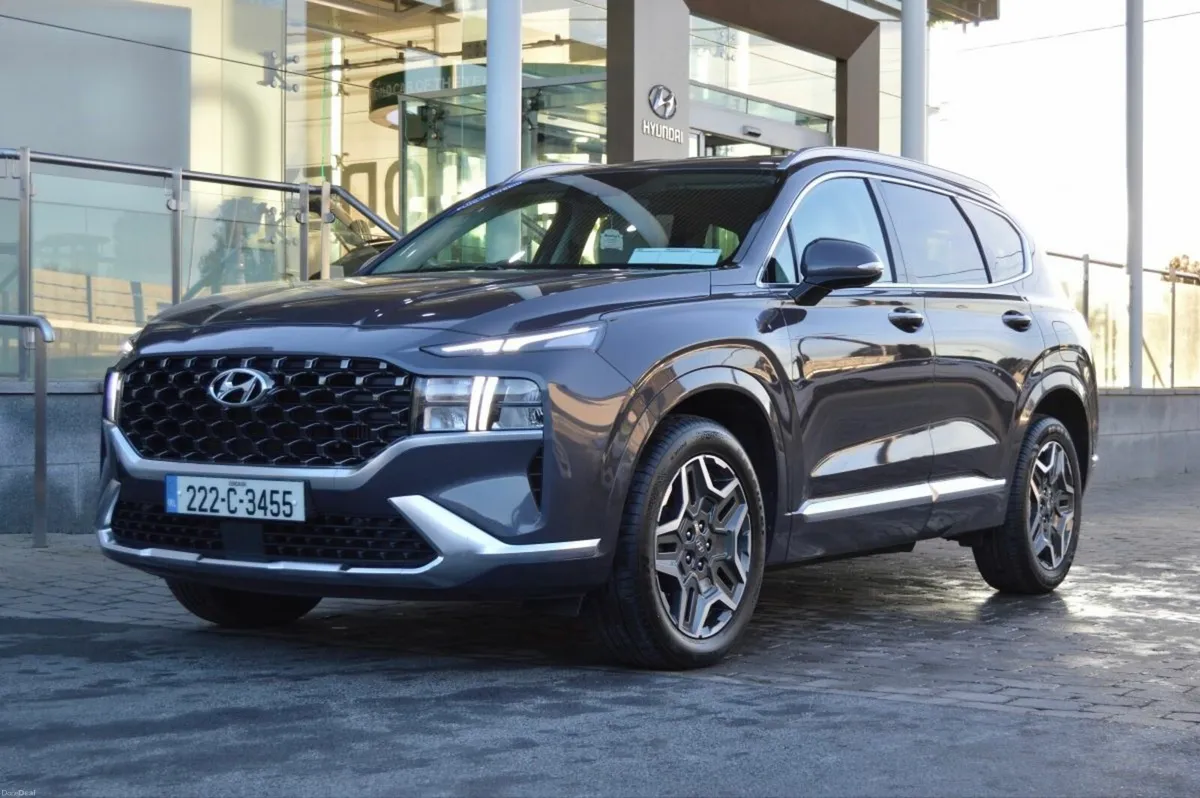 Hyundai Santa Fe 1.6 PHEV 4WD Executive Plus Auto - Image 1