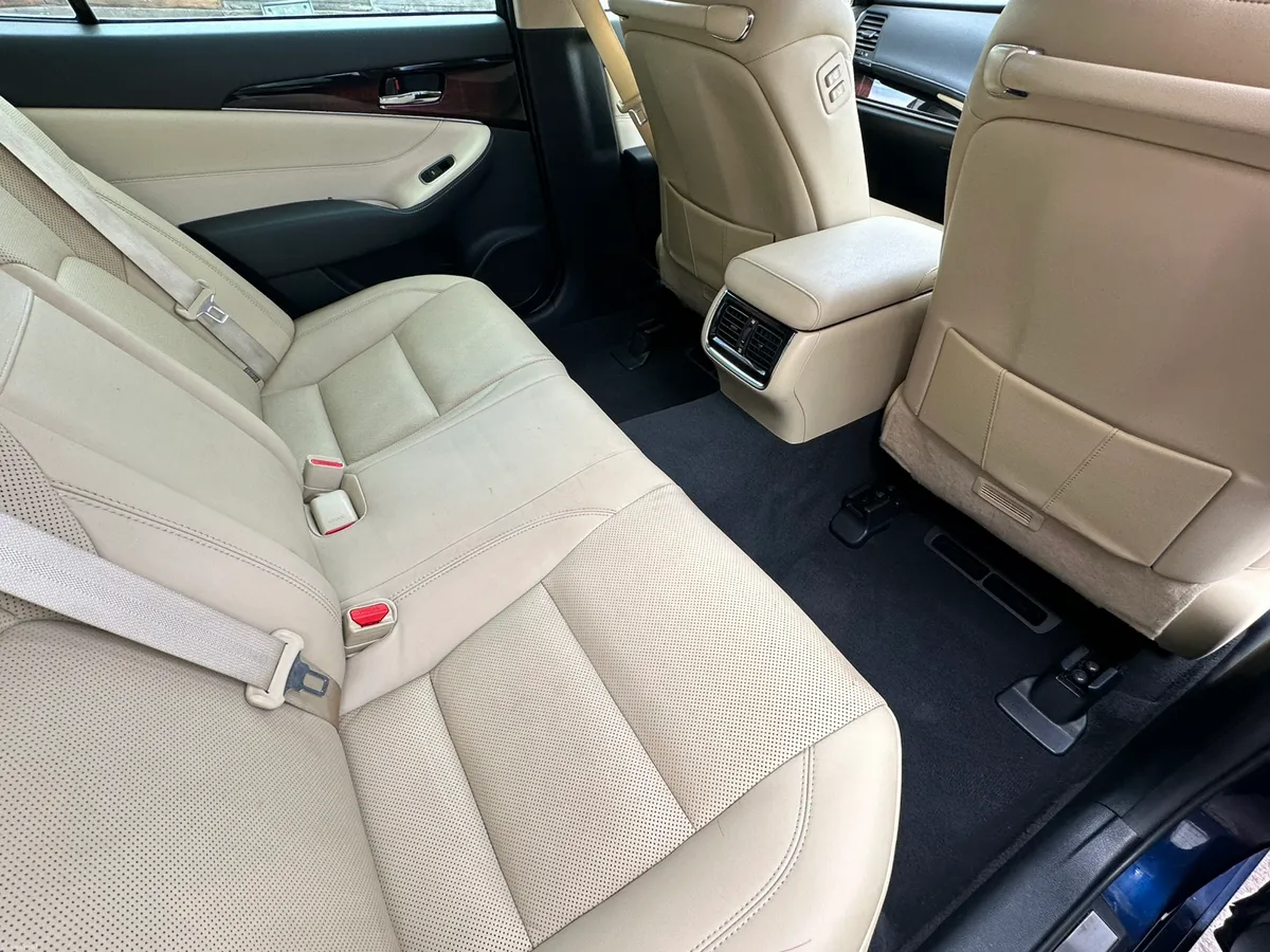 Automatic Hybrid - Image 6