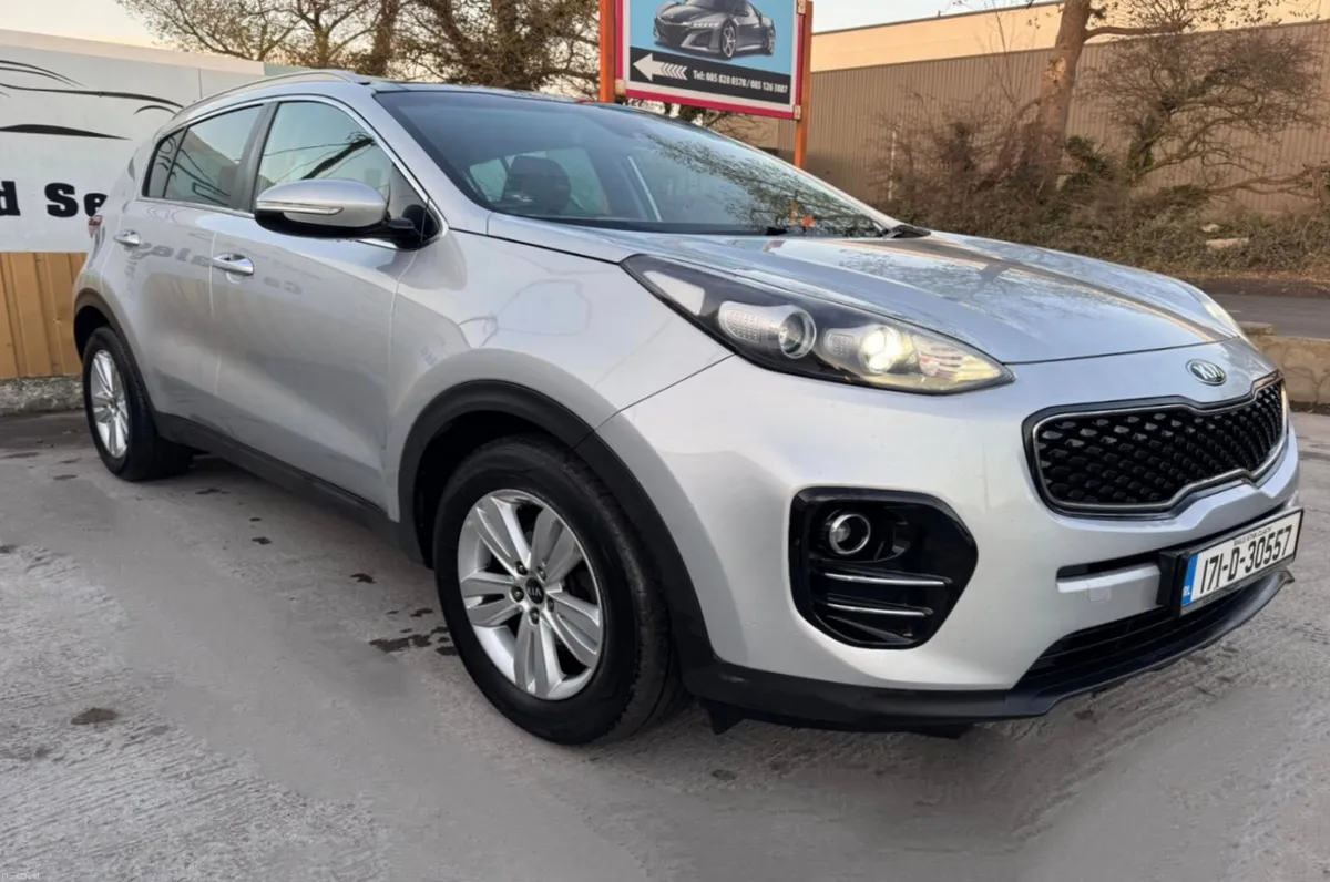171 Kia Sportage 1.7D PLATINUM S AUTO - Image 1