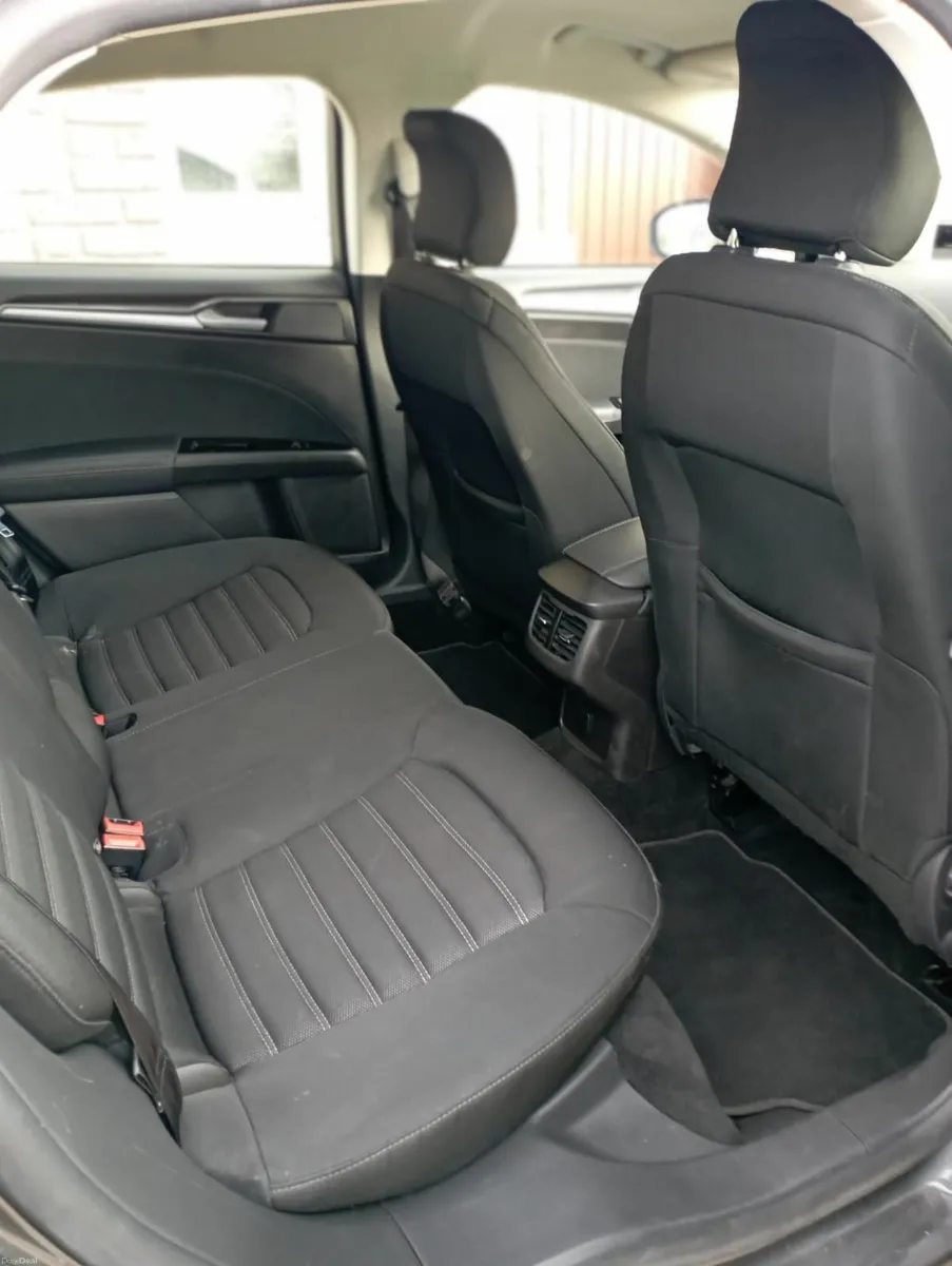 Ford Mondeo Automatic 2020 - Image 3