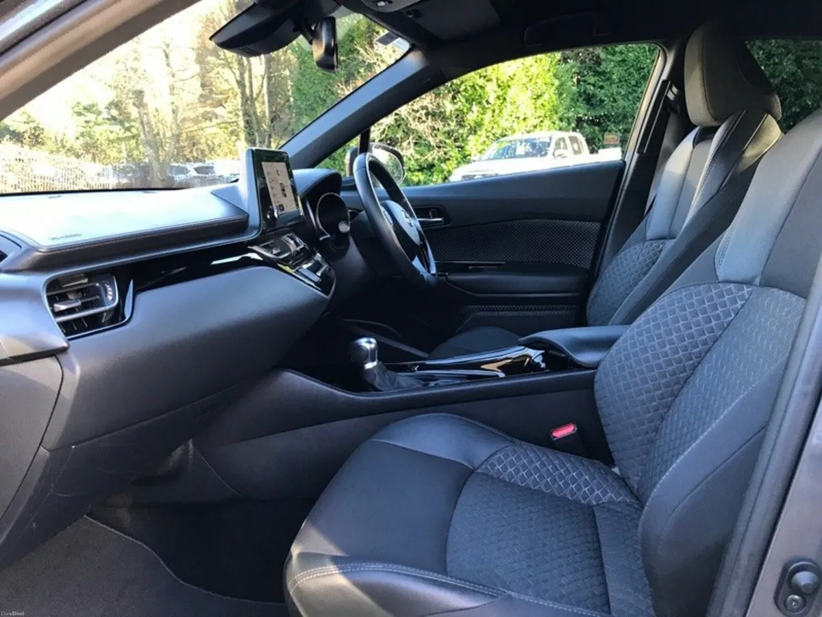 Toyota C-HR HYBRID SPORT BI-TONE - GRANONS - Image 6