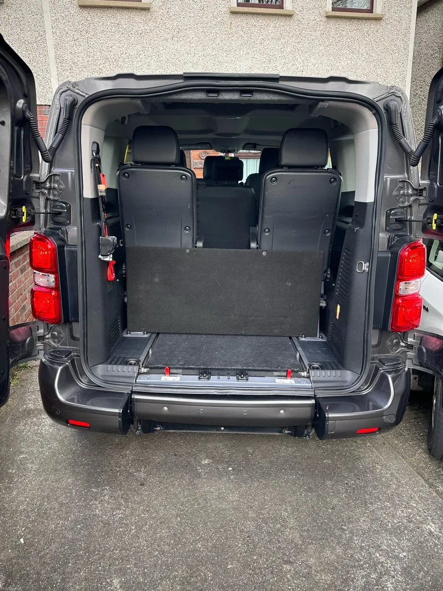Toyota Proace Wheelchair Taxi - Image 6