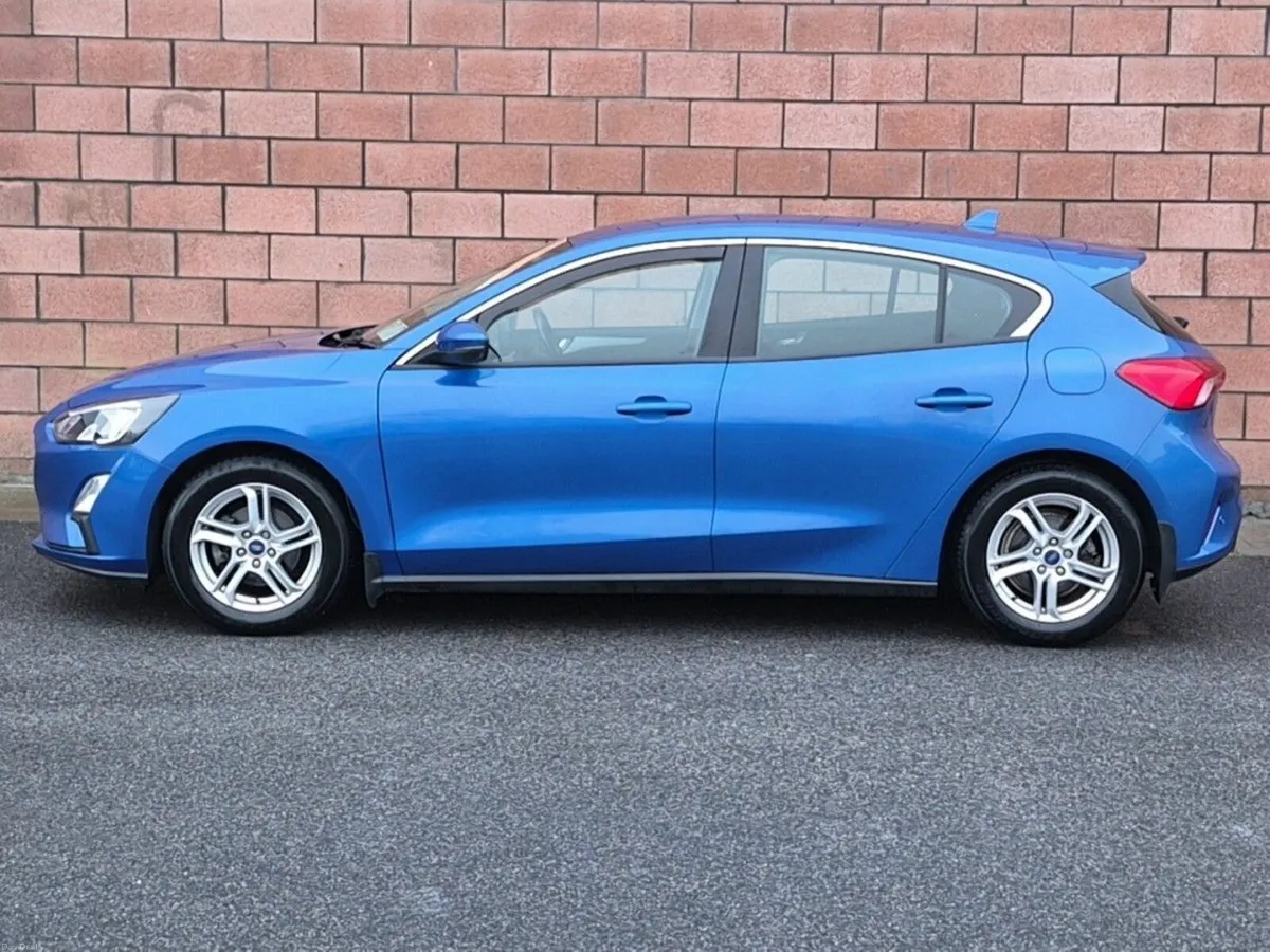 Ford Focus Zetec Model 1 Litre petrol 125 Bhp - Image 3