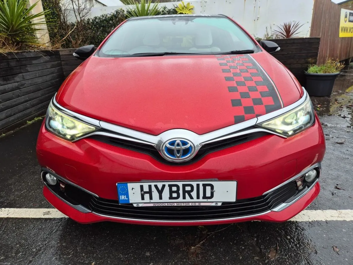 Toyota Auris 1.8 HYBRID / BRICK LANE G-PACK SOL / - Image 4