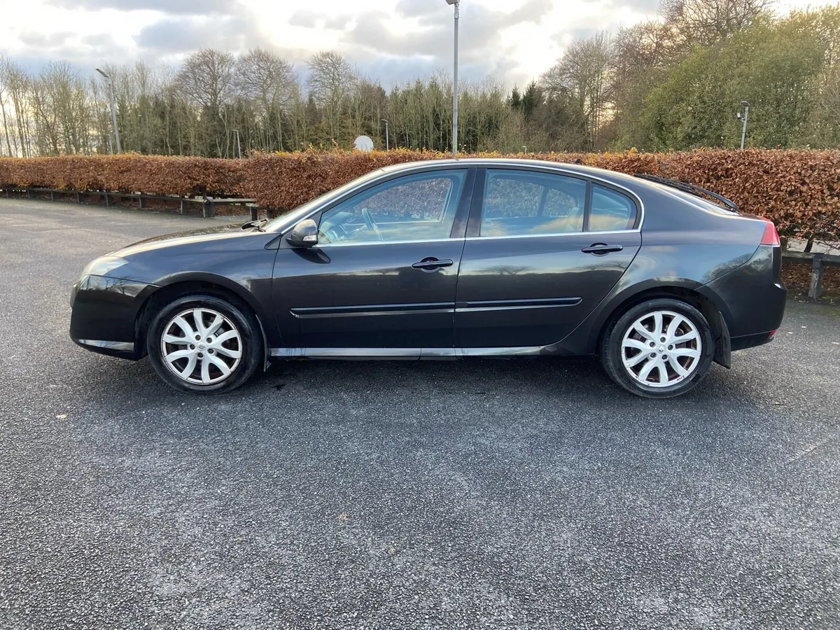 2010 Renault Laguna 1.5 DCI TOM TOM - Image 2