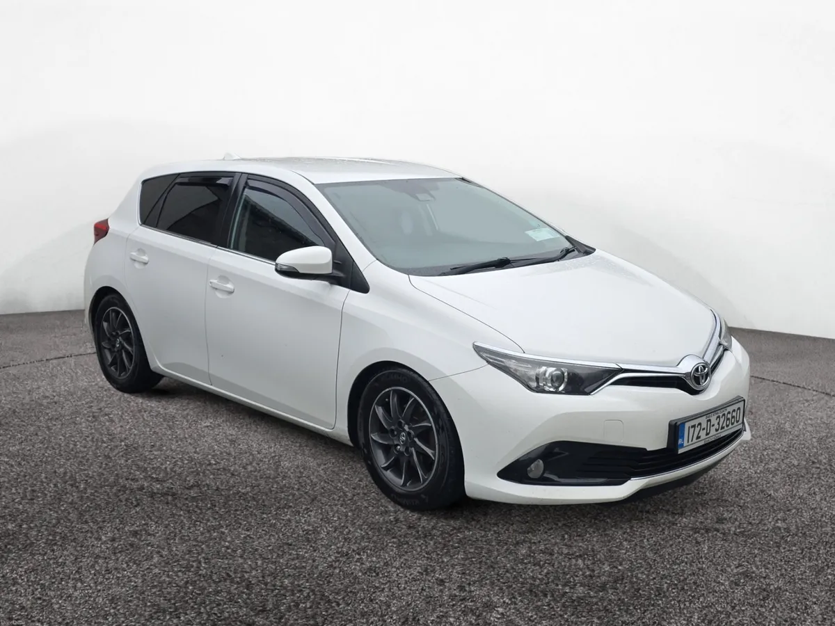 Toyota Auris 2017 Manual - Image 1