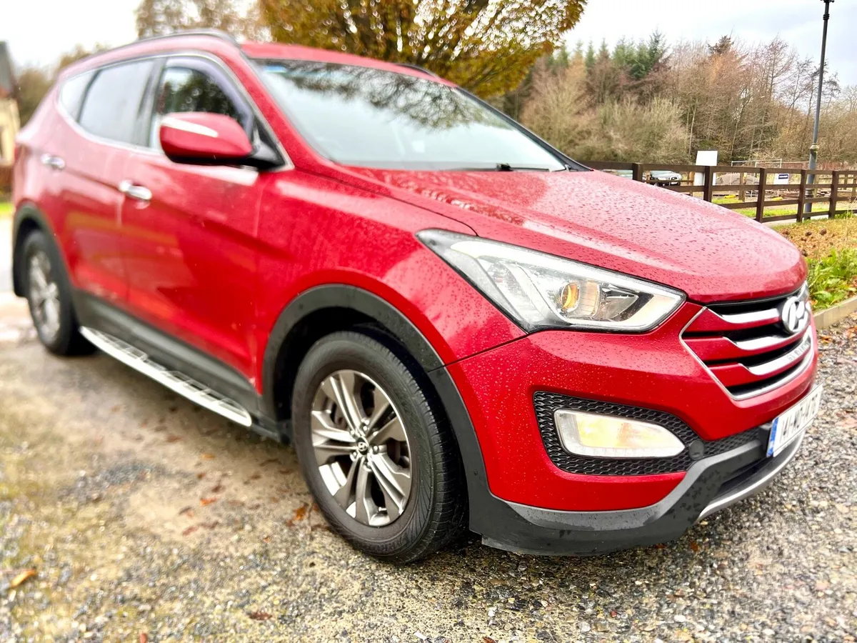 2014 Hyundai Santa Fe 4x4 SE REDUCED - Image 3