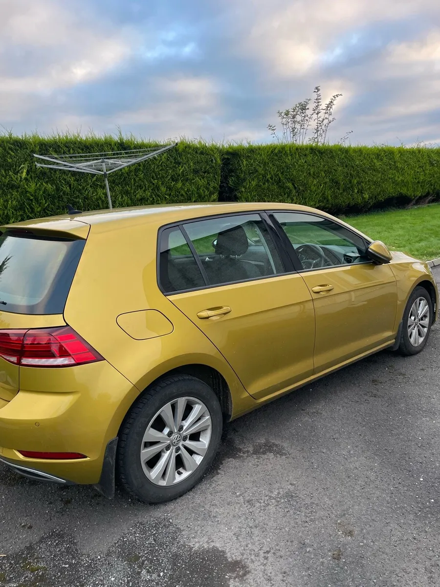 VW Golf comfort line. Automatic. - Image 2