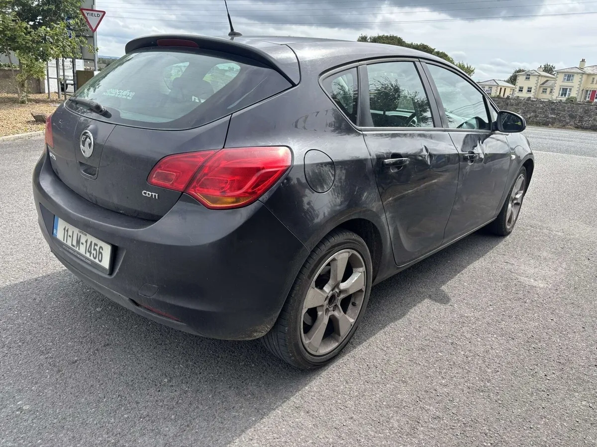 2011 Vauxhall Astra 1.7 Diesel - Image 4