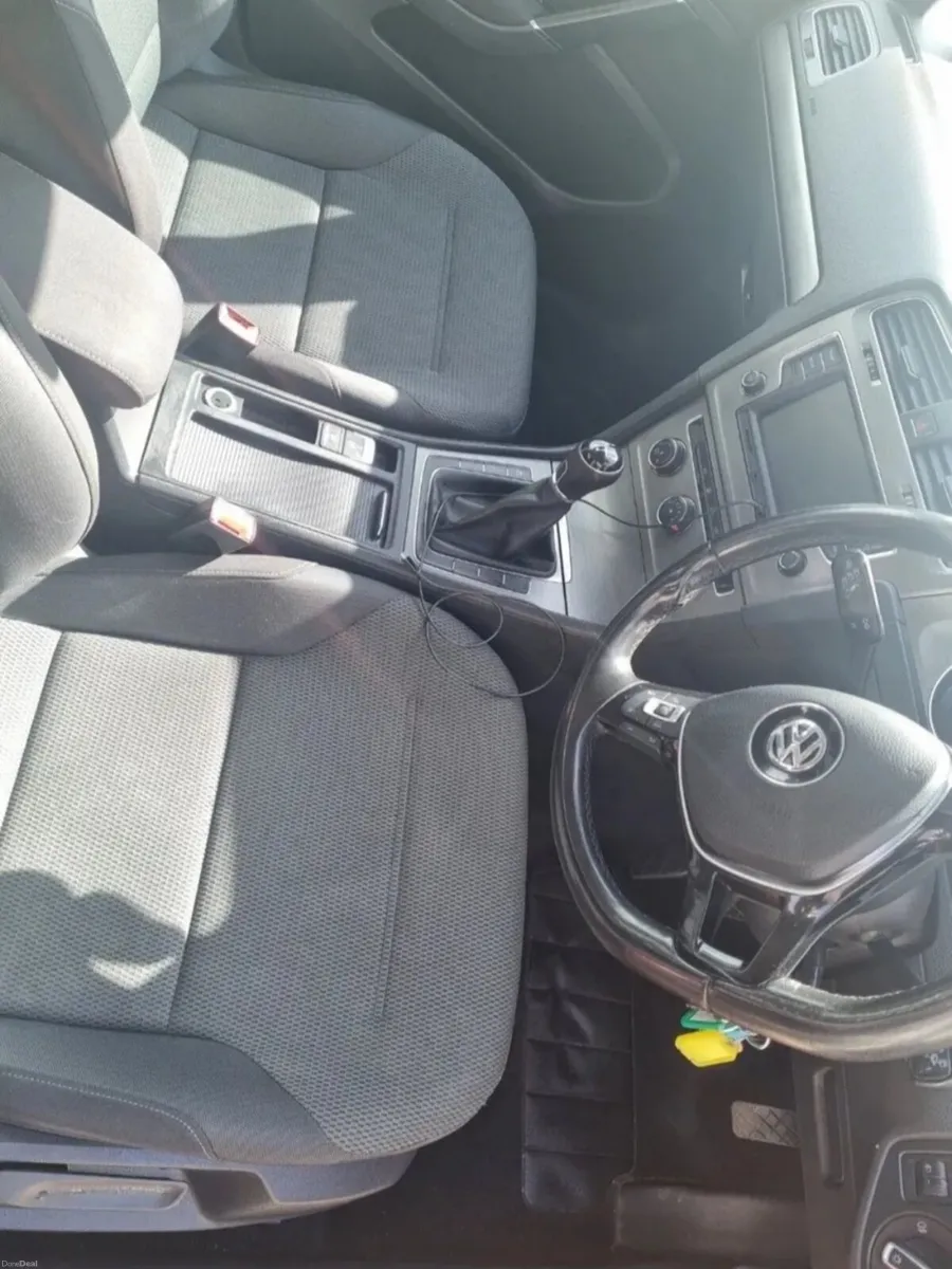 Volkswagen Golf *€5500* - Image 2