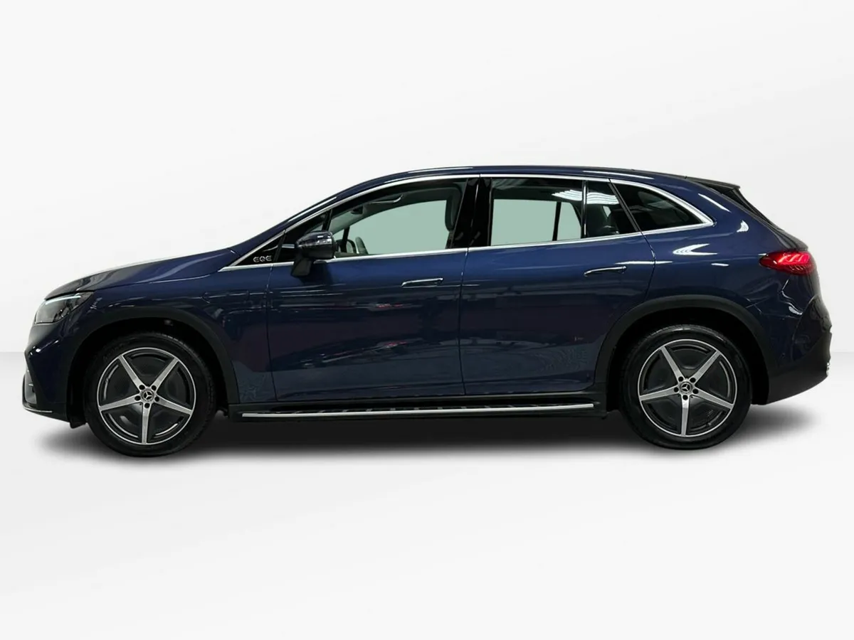 Mercedes-Benz EQE EQE300 SUV AMG Line - Image 5
