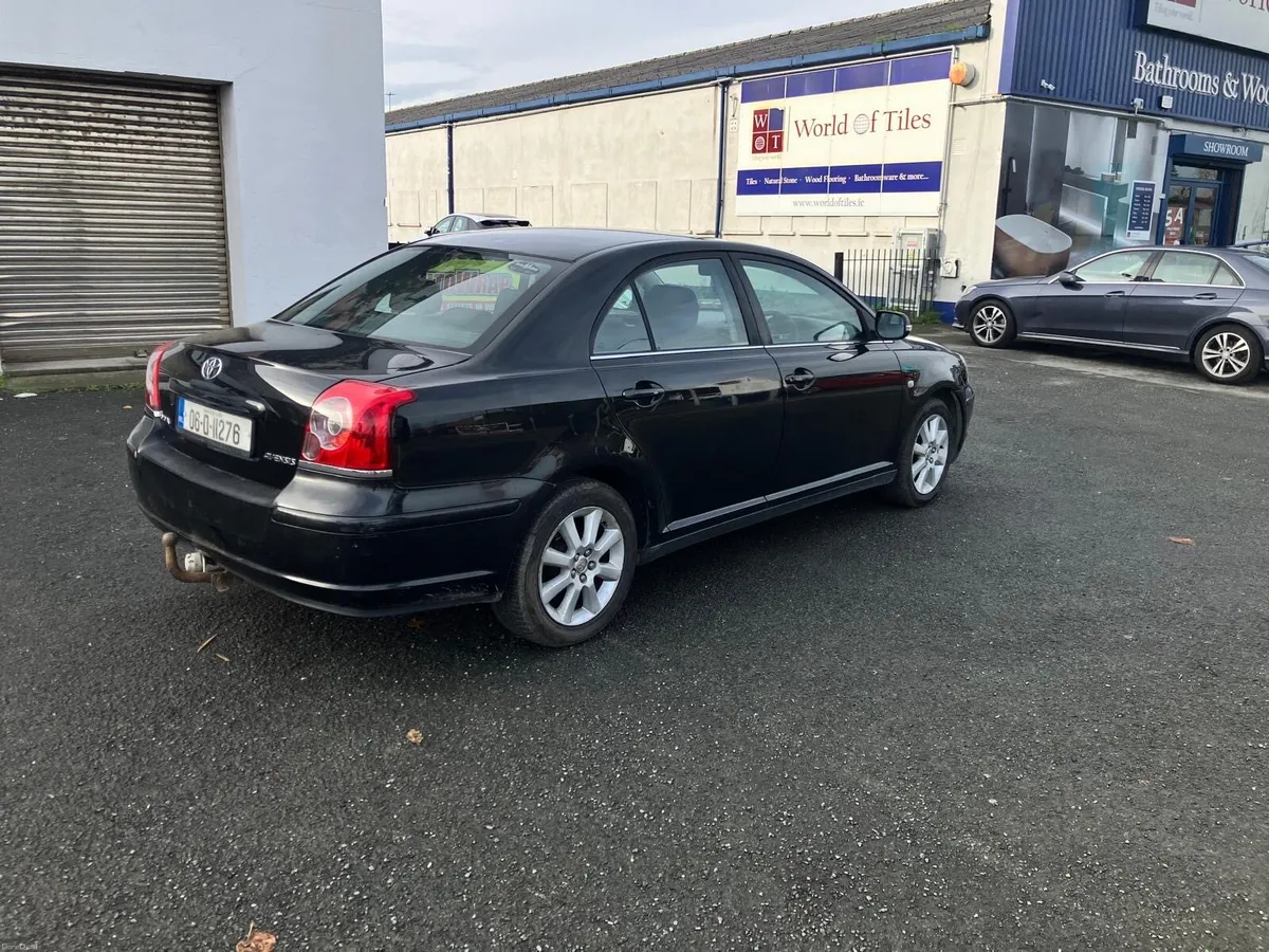 Toyota Avenssis - Image 4