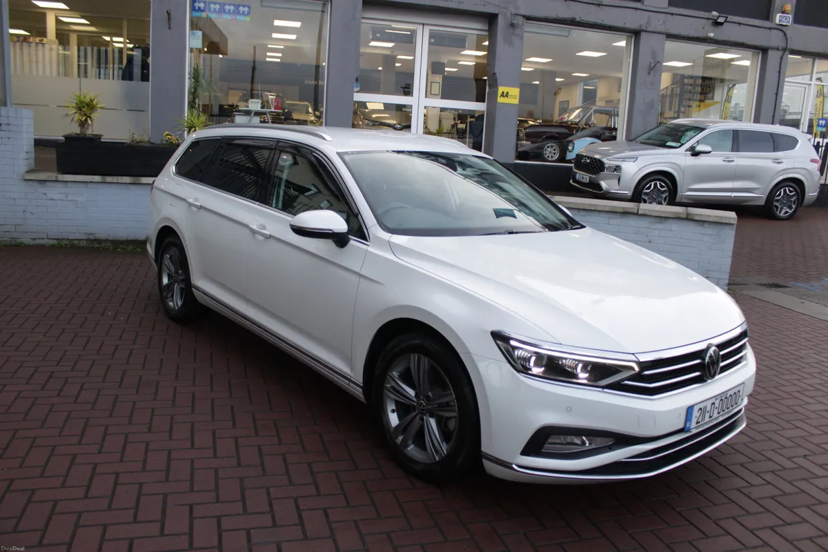 2.0TDI 150BHP ELEGANCE EDITION 5DR ESTATE // 1 OWN - Image 1