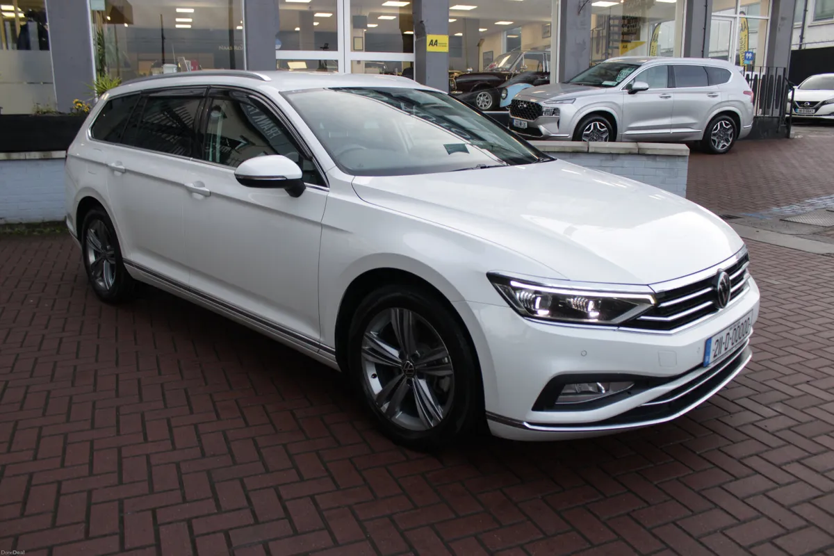 2.0TDI 150BHP ELEGANCE EDITION 5DR ESTATE // 1 OWN - Image 2