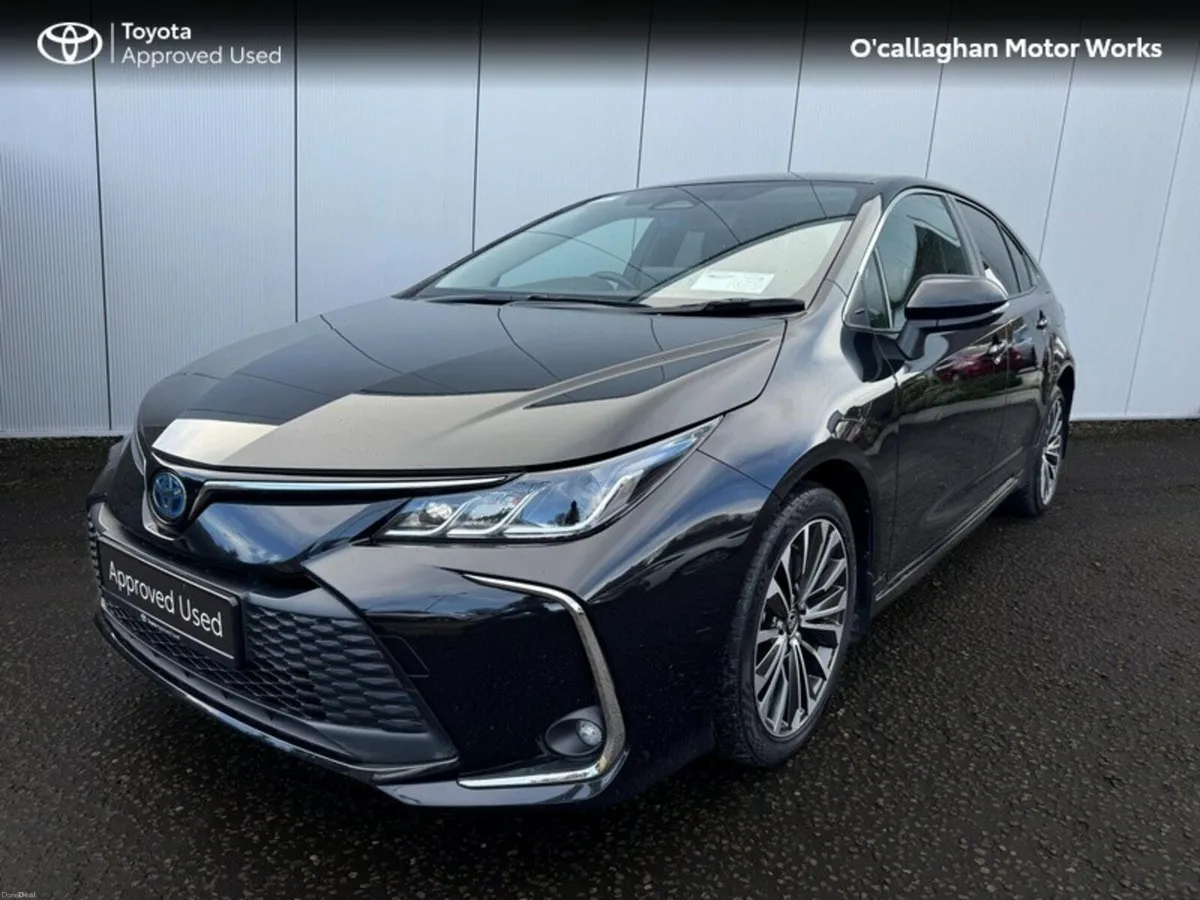 Toyota Corolla LUNA SPORT SALOON 4DR - Image 2