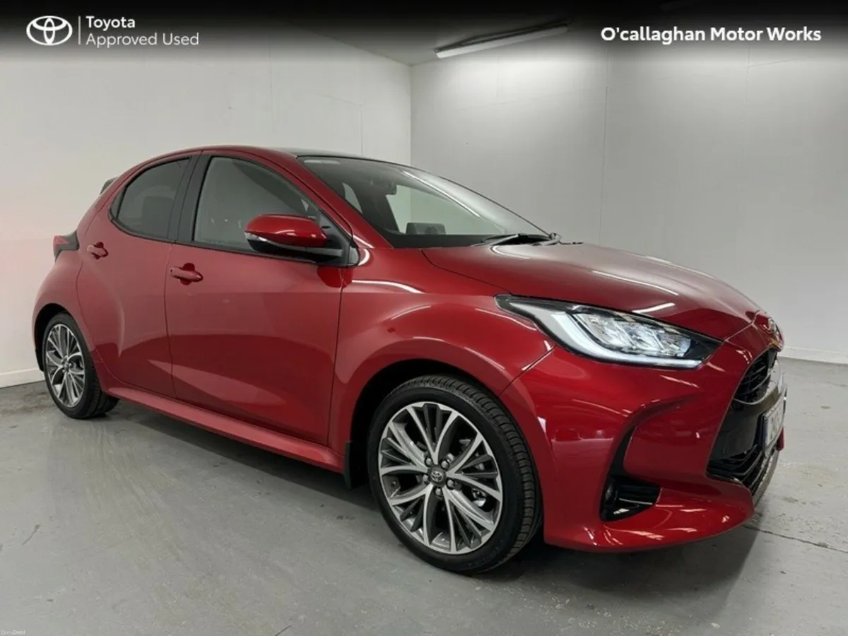 Toyota Yaris YARIS HYBRID PLATINUM - Image 1