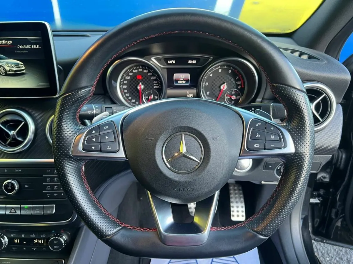 Mercedes-Benz A-Class A180 AMG-LINE 1.6 AUTO // FU - Image 4