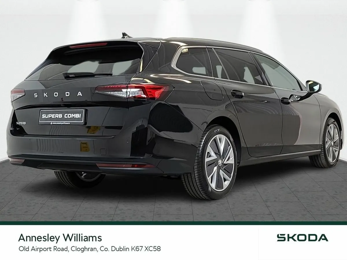 Skoda Superb *Order your 261* Combi Selection 2.0T - Image 4
