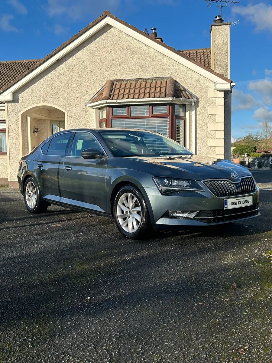 Skoda Superb 2.0L Low KM - Image 1
