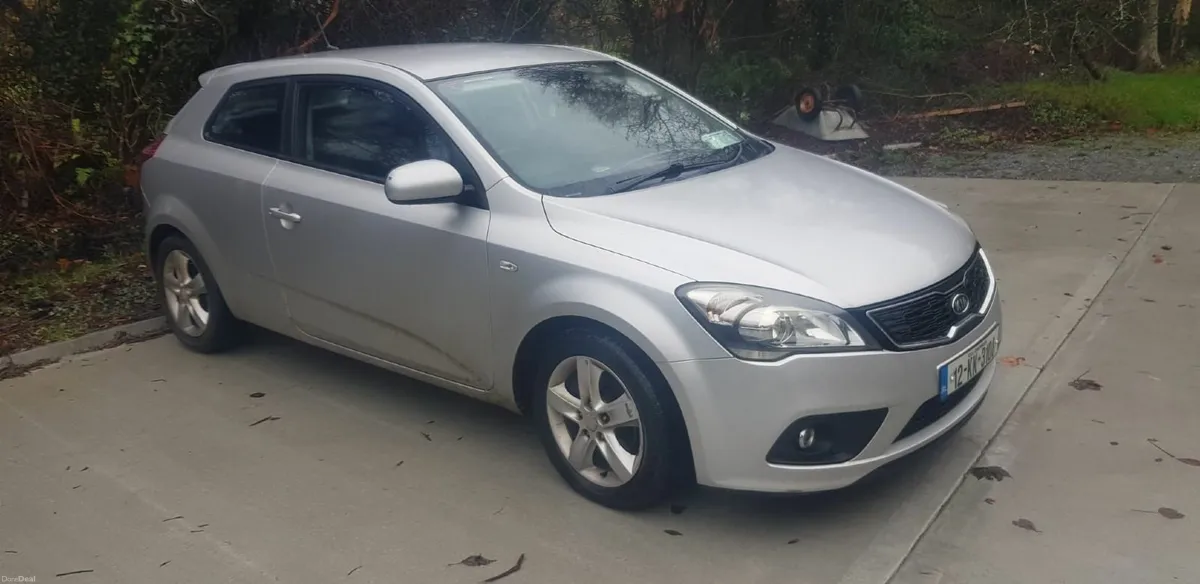 Kia Ceed 2012 - Image 1