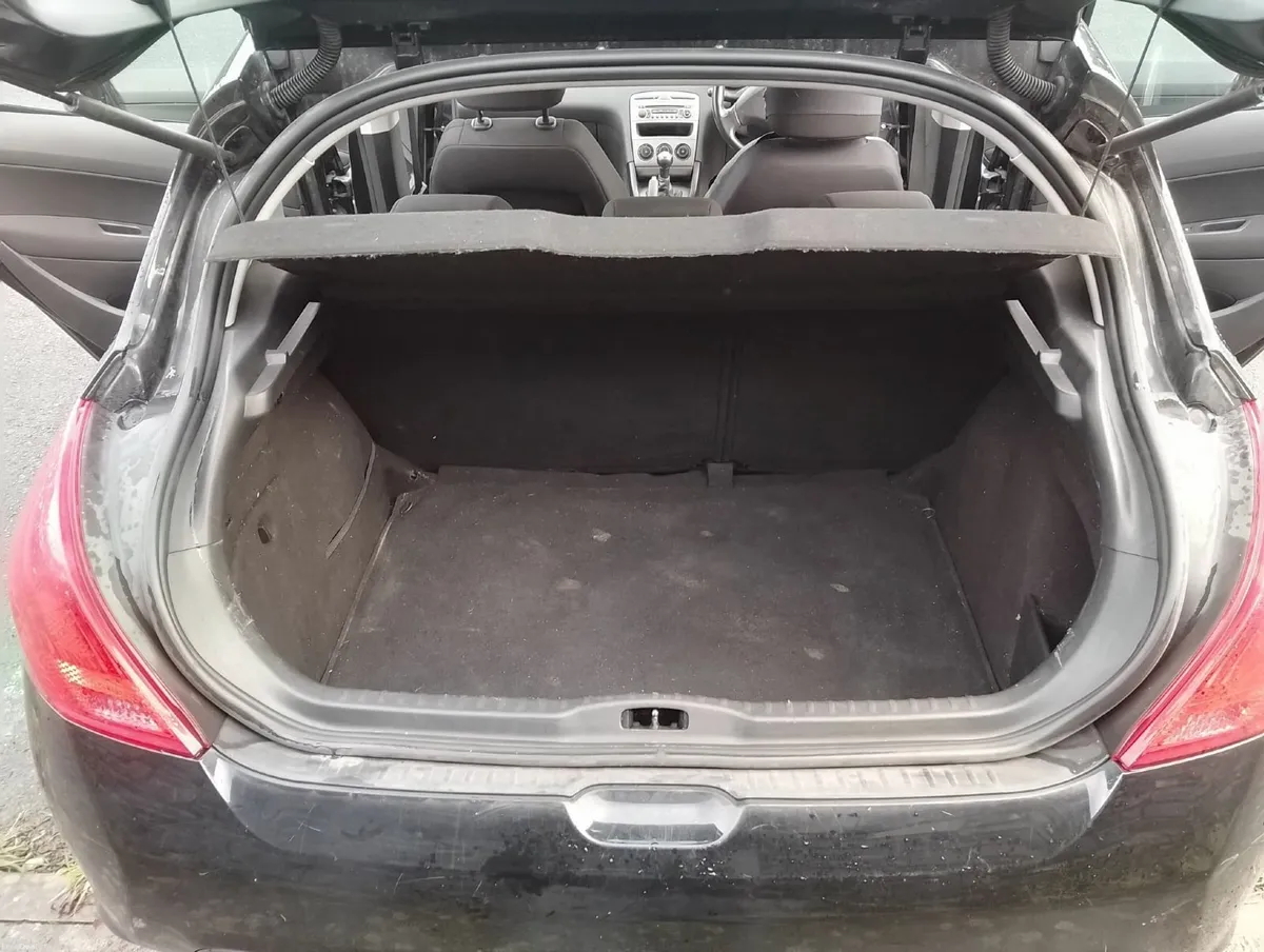 Peugeot 308 2011, Envy - Image 4