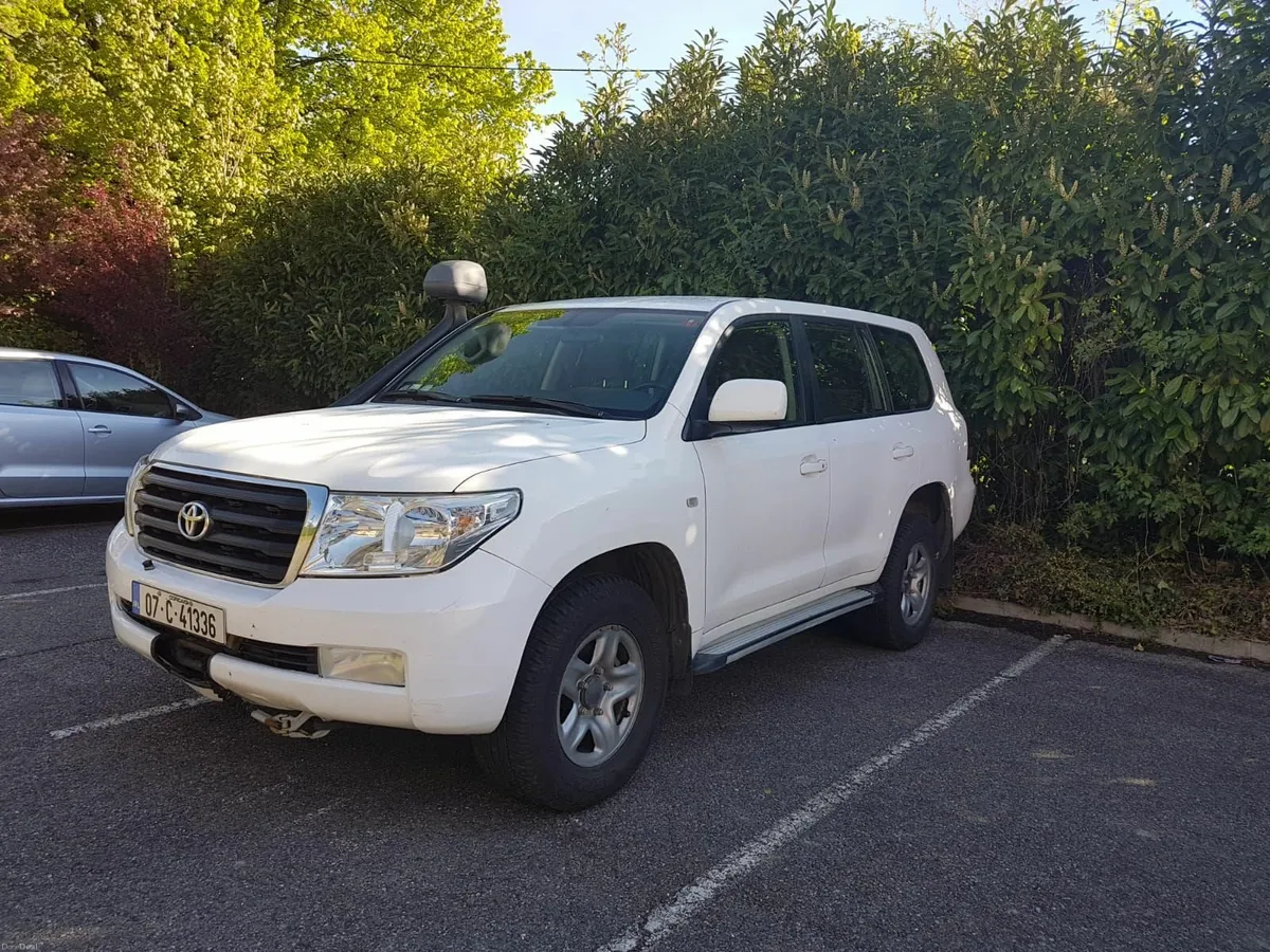 Toyota Land Cruiser 2007 - Image 2