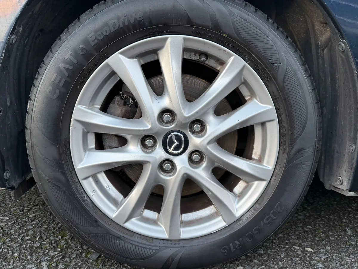 2015 Mazda 3  Diesel Saloon - Image 6