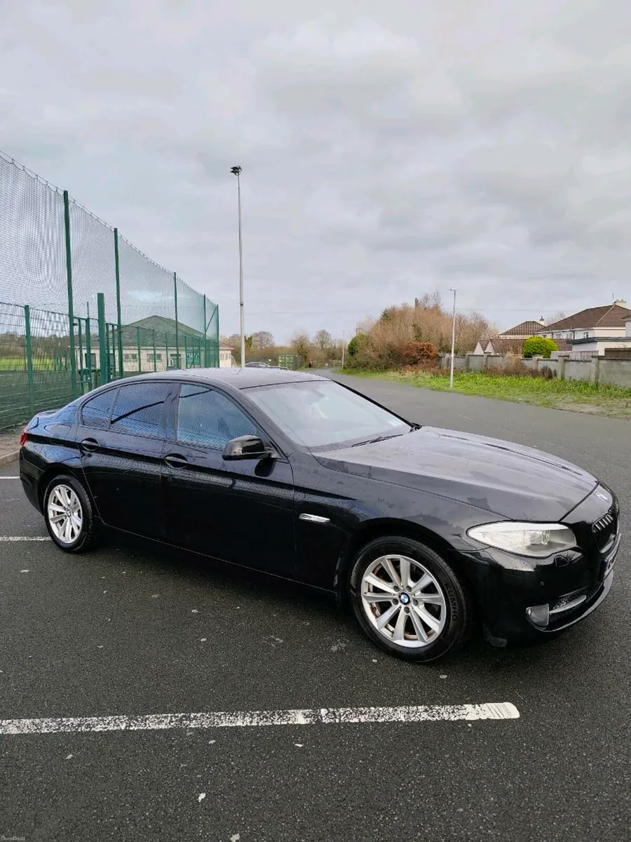BMW 520d - Image 1