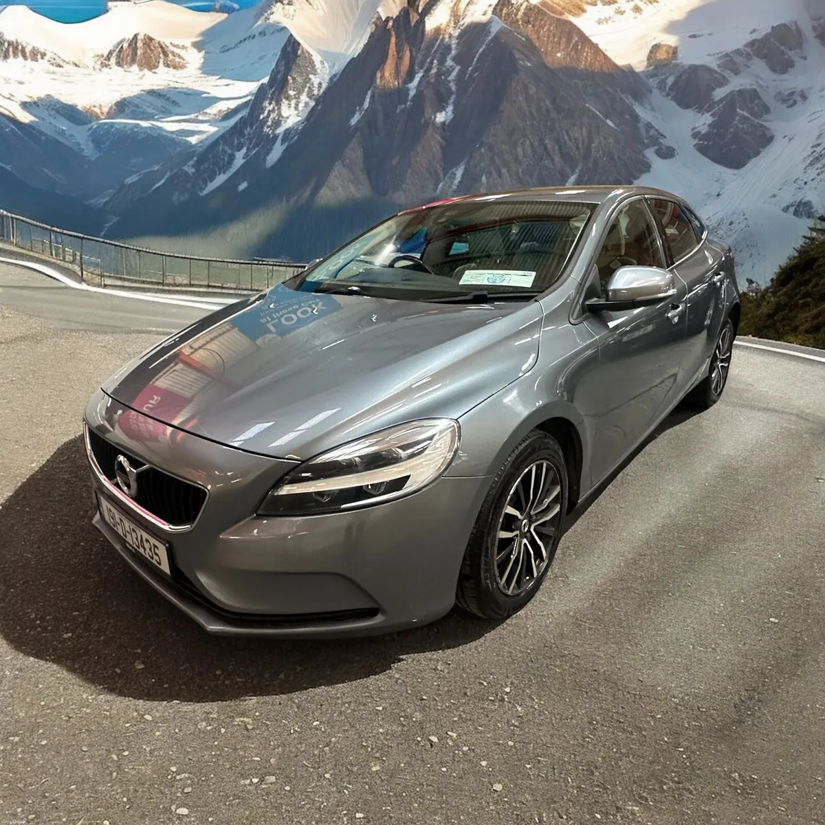 2019 Volvo V40 D3 (150hp) Momentum - Image 6