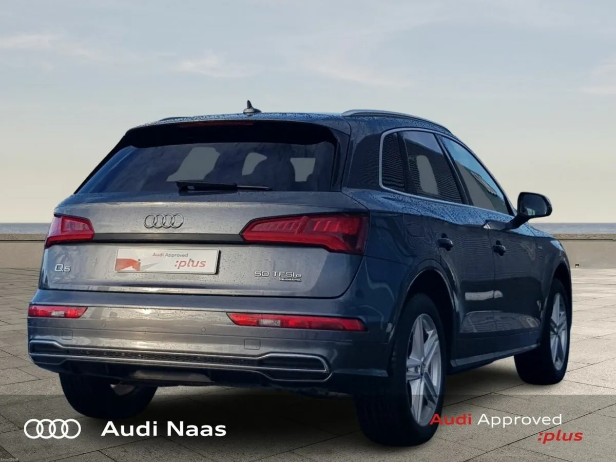 Audi Q5 SUV 50 TFSI e 299HP S-T Q S LINE - Image 6