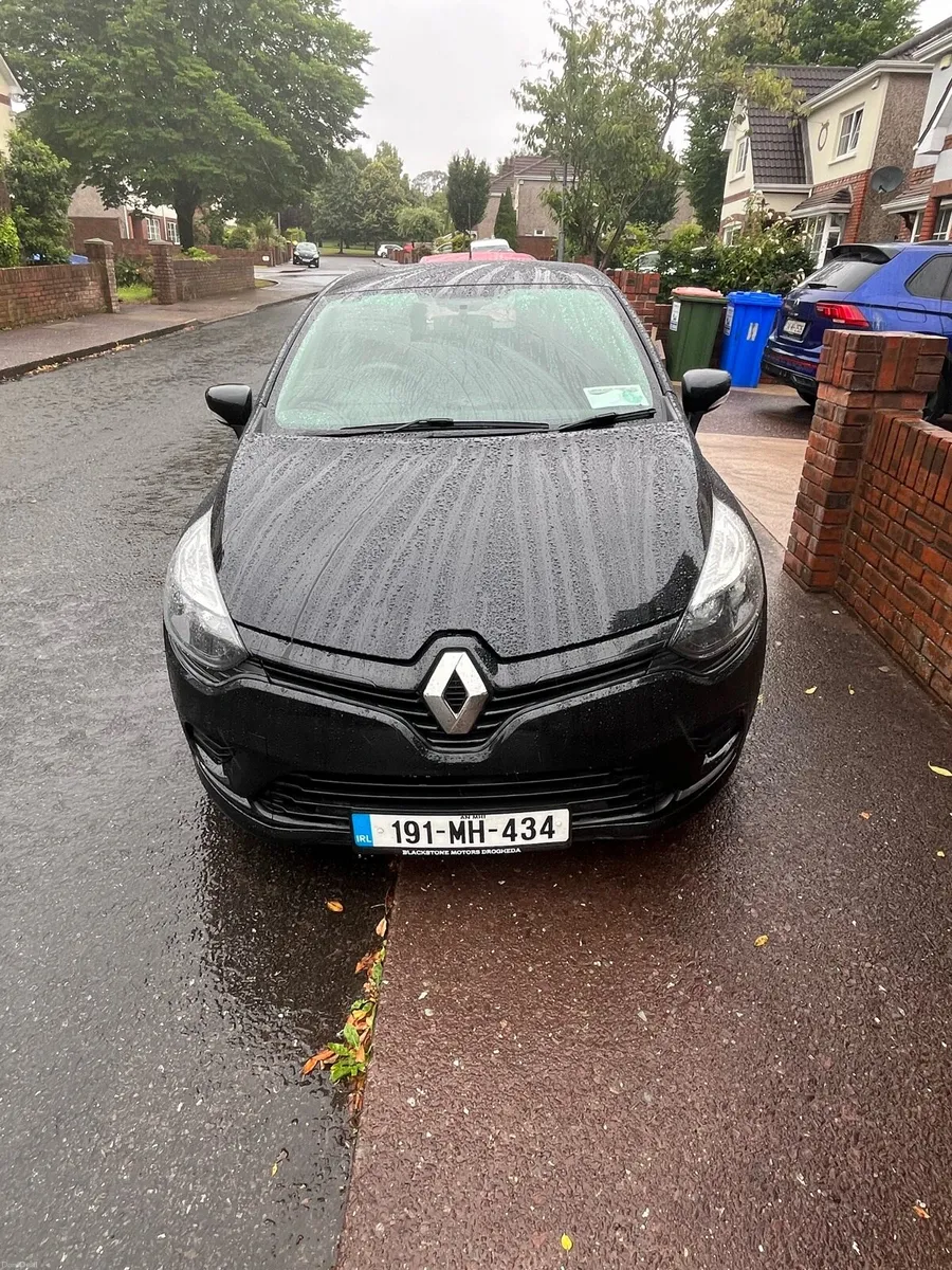 Renault Clio - Image 1