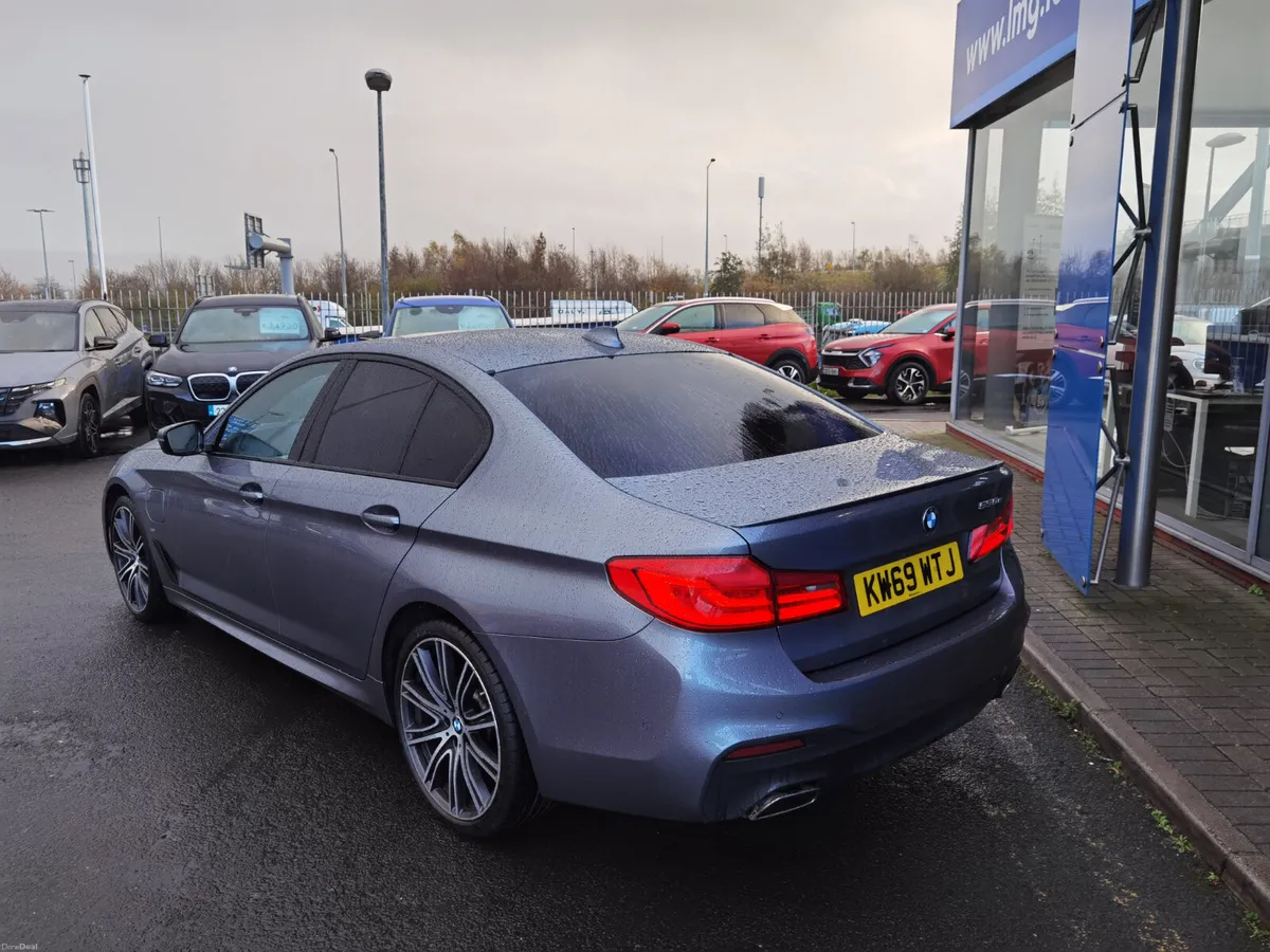 BMW 5 SERIES 530E M SPORT *HARMON/KARDON +SUNROOF* - Image 4