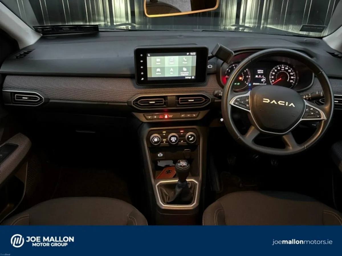 Dacia Sandero Stepway TCe 90 STEPWAY Journey - Image 4