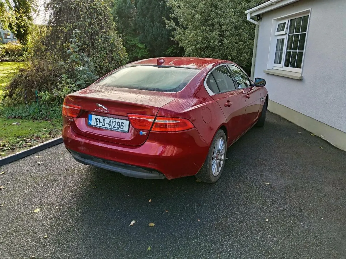 Jaguar XE - Image 1