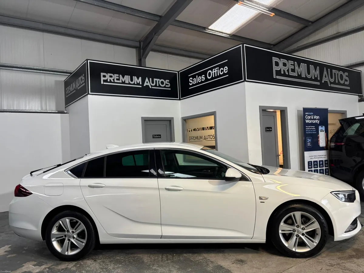 Opel  Insignia 2018. 1.6D. SRI. NAV - Image 2